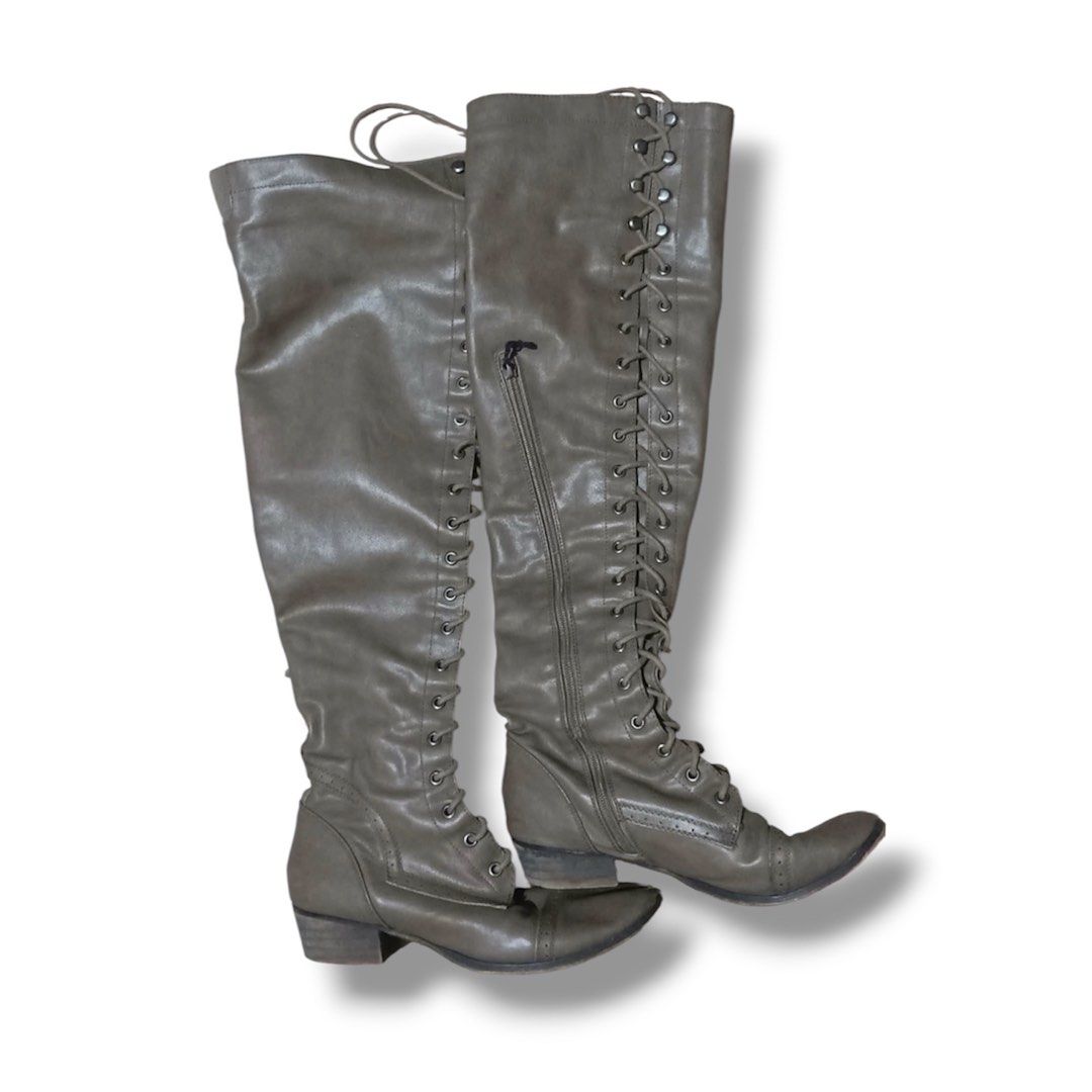 Dark Gray Lace-Up Boots (Category: Boots) located in Manila. Submitted by ladystqrdust (Listing ID 1470224373, Image 2). Description: sized 8-9. can also fit to size 7 just wear thick socks!.