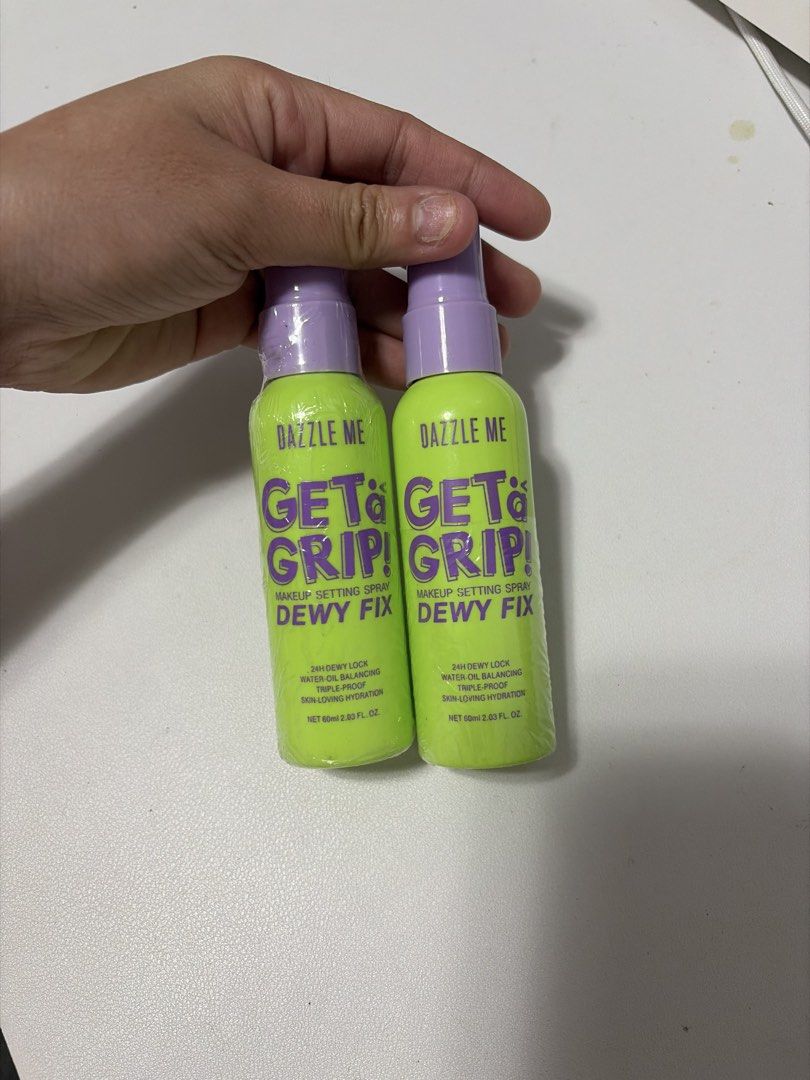 Dazzle Setting Spray Dewy Fix 2 Pcs (Category: Makeup) located in Manila. Submitted by 4kicarts (Listing ID 1470274772, Image 2). Description: just tried it once new almost full bottle pa ‘yung isa.