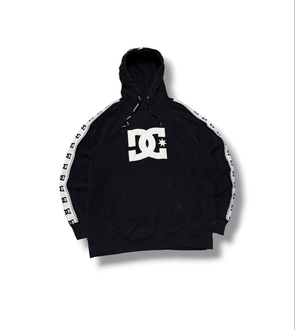 DC Shoes USA Hoodie Jacket (Category: Hoodies) located in Bulacan. Submitted by sanjisthrift (Listing ID 1470275568, Image 1). Description: Size Medium Width 22.5 Length 27 Very Good Condition 9/10.