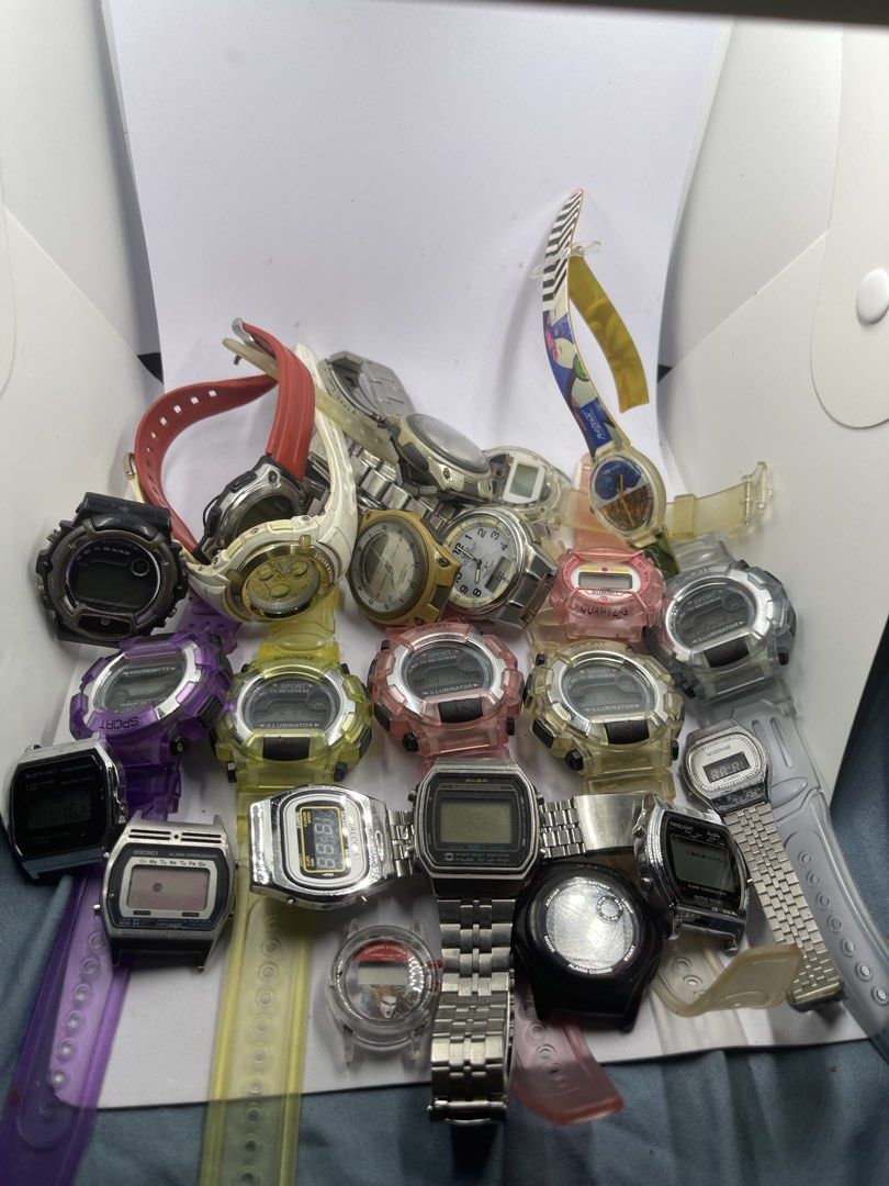 Defective digital watches (Category: Men's Watches) located in Surigao. Submitted by curatedwatchesph (Listing ID 1470301767, Image 1). Description: Take all. Some are working. 22pcs Free shipping.
