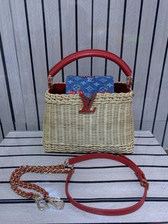 (Category: ) located in . Submitted by preluxuria_online_shop (Listing ID 1470275779, Image 1). Description: .