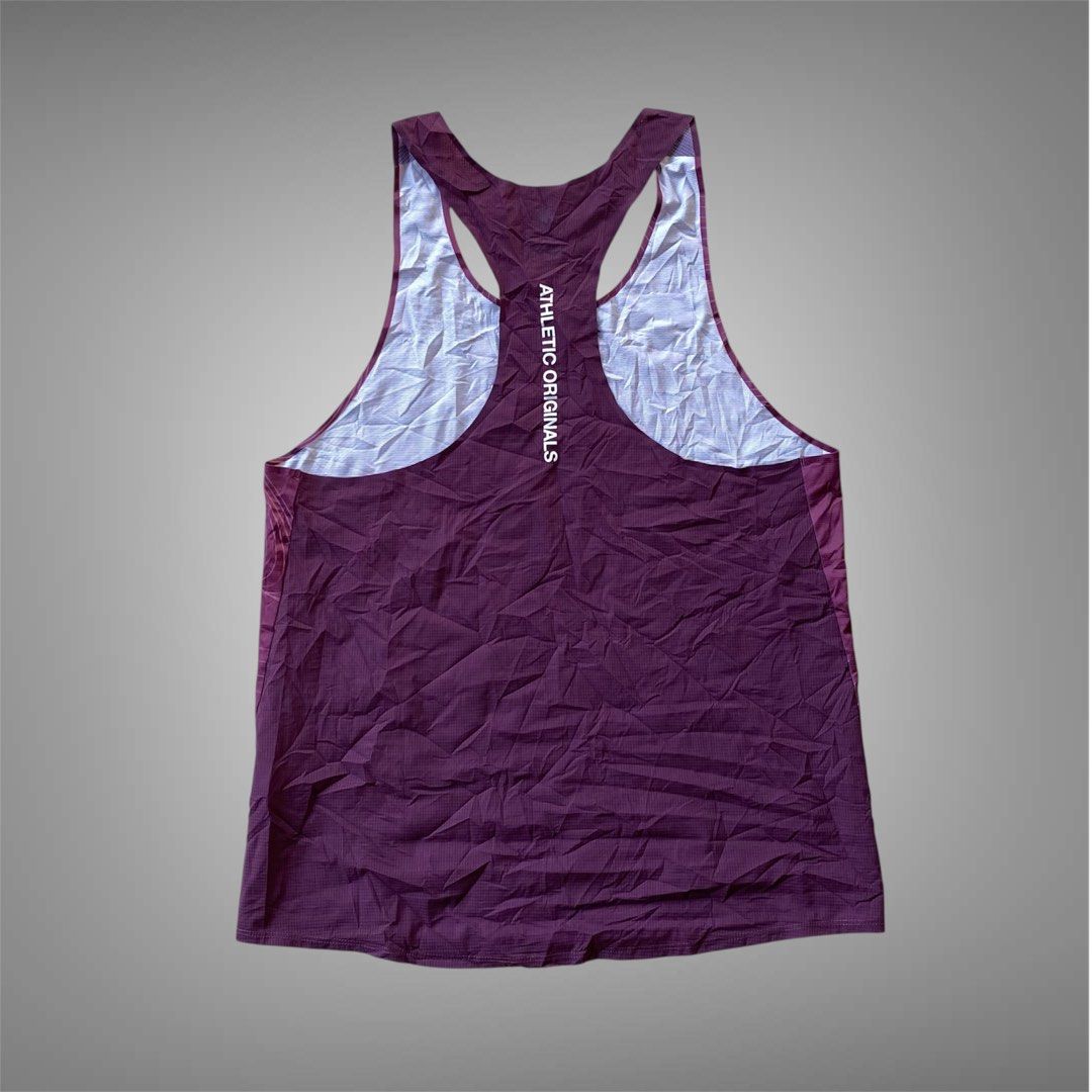 Descente Women’s Running Singlet (Category: Activewear) located in Sipalay. Submitted by ngipngipthrift (Listing ID 1470263617, Image 2). Description: Descente Women’s Running Singlet Medium Like new condition No issues Need wash only 450 + sf🏷️ Pm me if interested🤝.