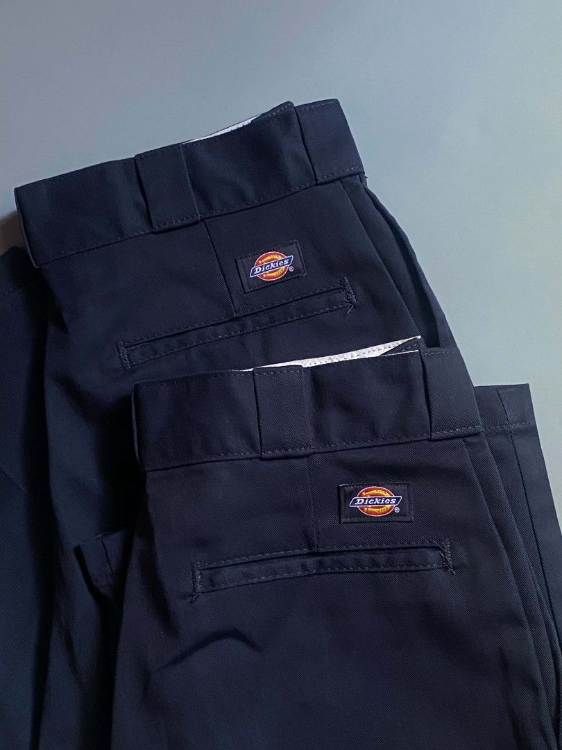 Dickies 847 Buy1 Take1 (Category: Chinos) located in Angeles City. Submitted by ian.thrift_ph (Listing ID 1470214587, Image 2). Description: Aspack Dickies 874 Bnew 30x32 Medida: 30-32 Waist 42 Length not thrifted naka tago lang ng matagal kaya madumi loob waist band crispy both.