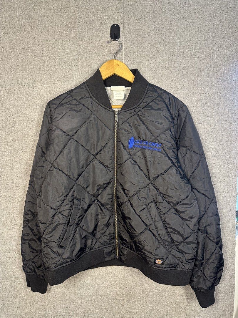 DICKIES BOMBER JACKET (WOMEN) BOXY TYPE (Category: Coats, Jackets and Outerwear) located in Rizal. Submitted by jamesthrift (Listing ID 1470159217, Image 1). Description: DICKIES BOMBER JACKET (WOMEN) BOXY TYPE Size : XL on tag fit to L Dimes: -width 24 -length 24 Condition: excellent Color Rate: 9.5 Issue: none 🏷️499+sf.