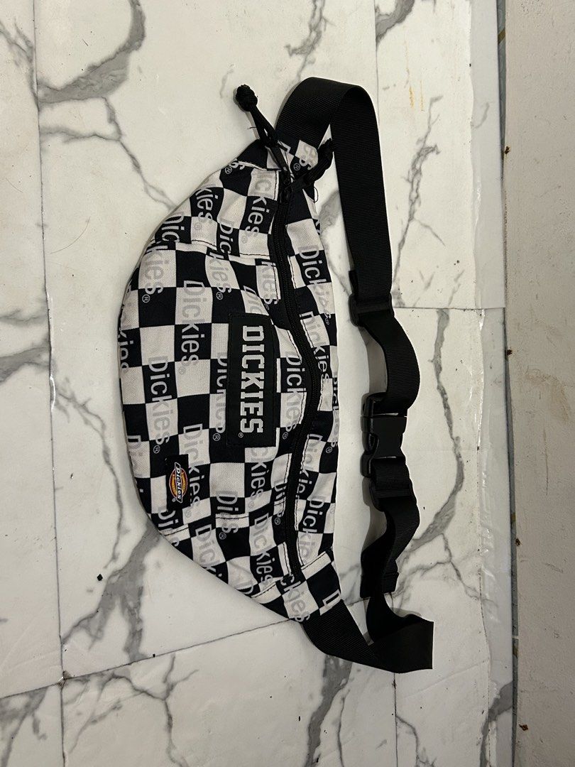 DICKIES CHECKERBOARD (Category: Belt bags, Clutches and Pouches) located in Allen. Submitted by thriftli.a1d574 (Listing ID 1470169270, Image 1). Description: .