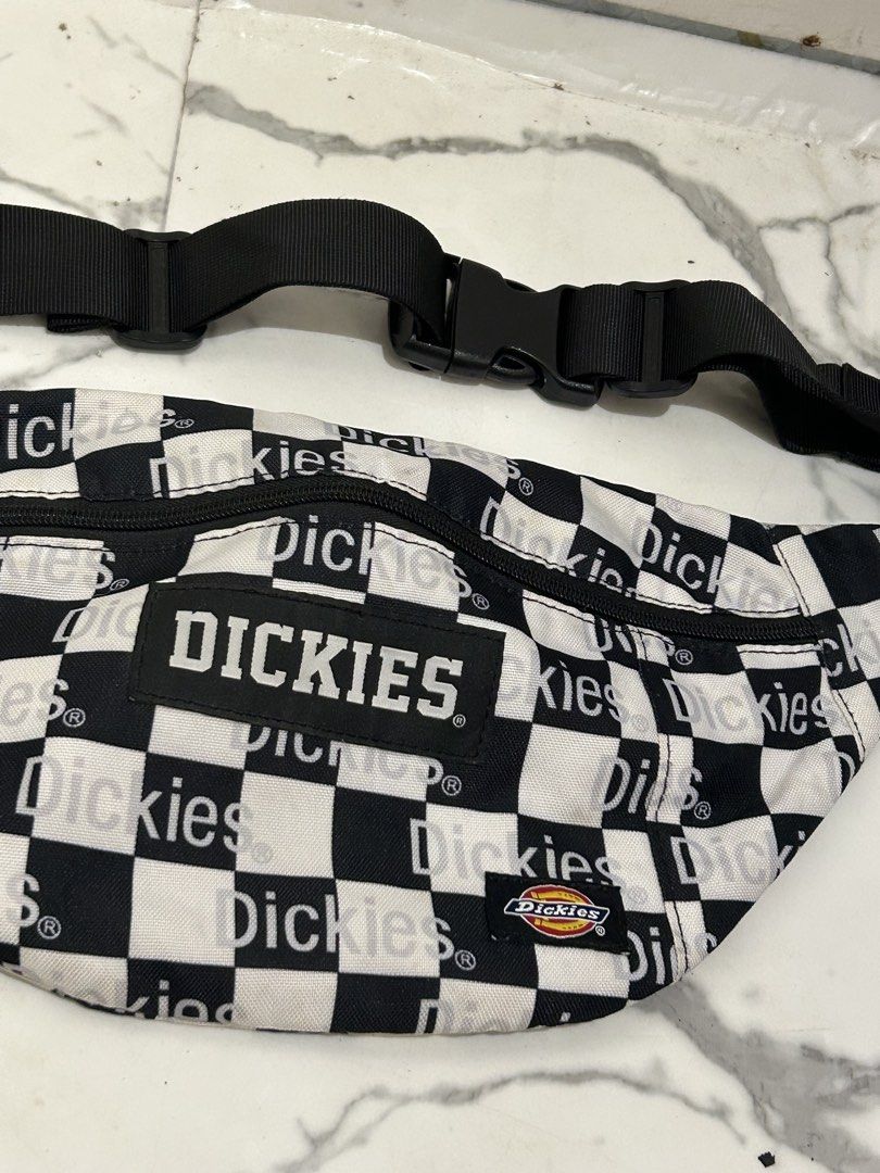 DICKIES CHECKERBOARD (Category: Belt bags, Clutches and Pouches) located in Allen. Submitted by thriftli.a1d574 (Listing ID 1470169270, Image 2). Description: .