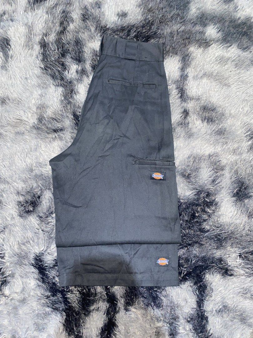 DICKIES DOUBLE PATCH (Category: Shorts) located in Dipolog. Submitted by bryant_thrift (Listing ID 1470172150, Image 1). Description: WAISTLINE:28-29 LENGHT:24 HEM:13 Leg O:12 ASNEW CONDITION NO ISSUE COMPLETE TAGS.