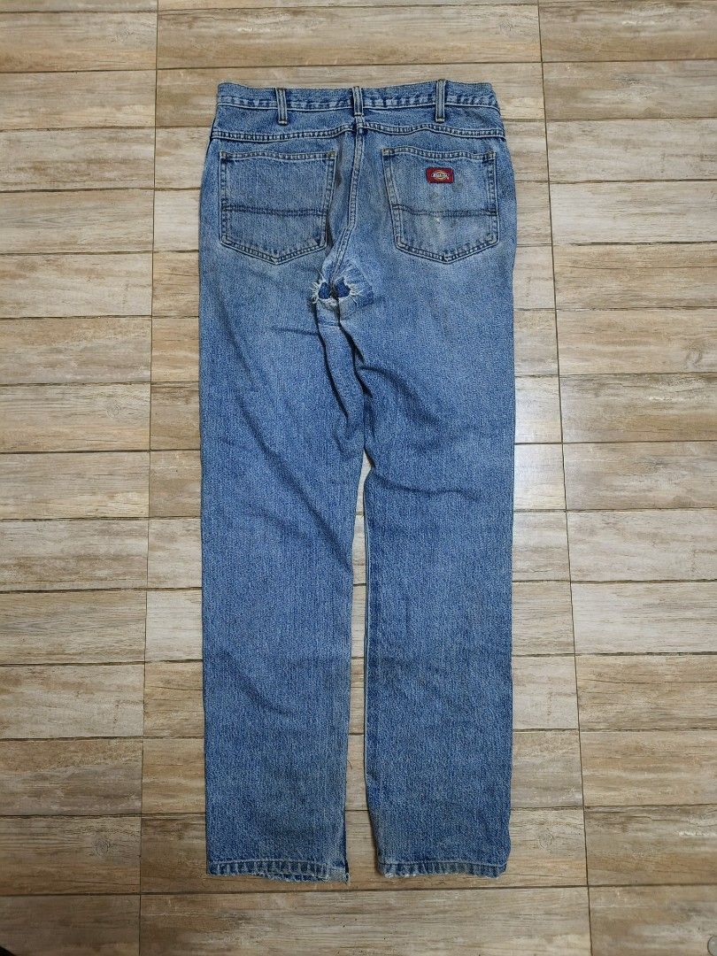 Dickies pants (Category: Jeans) located in Siniloan. Submitted by talktotheroses (Listing ID 1470293405, Image 1). Description: .