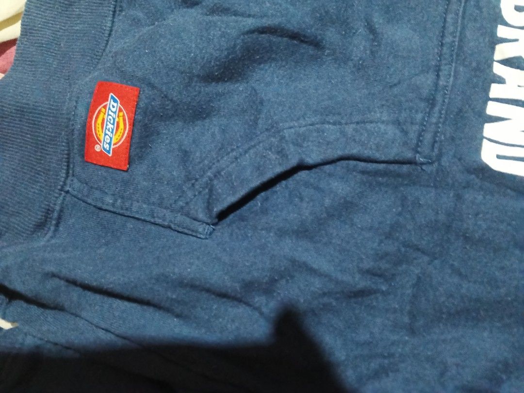 Dickies pullover hoodie (Category: Coats, Jackets and Outerwear) located in Isabel. Submitted by nieljun112187 (Listing ID 1470231159, Image 3). Description: Dickies pullover hoodie width 19½ length 26 colorate 9 issue hinde ako sure f himol2 ba di Naman halata ... not sure San made.