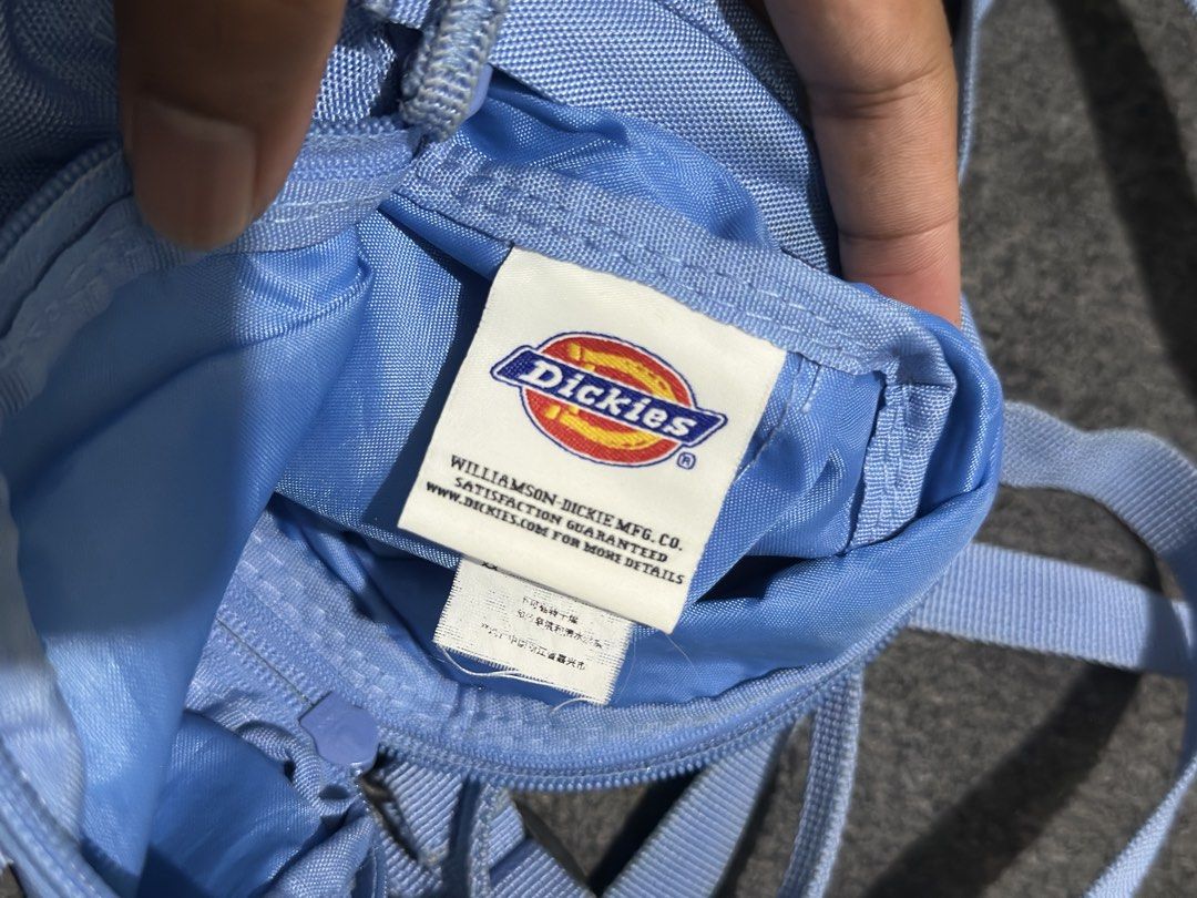 Dickies Sling Bag (Category: Sling Bags) located in Dipolog. Submitted by dripdistric.co (Listing ID 1470248000, Image 3). Description: Free ship.