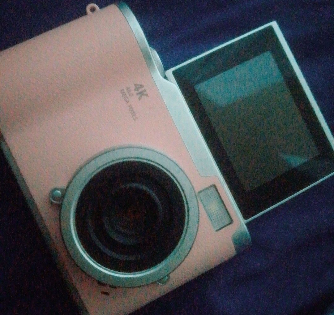 digi cam (Category: Other Gadgets) located in Manila. Submitted by rora_bianna (Listing ID 1469829095, Image 1). Description: READ; The camera has little dents, but not super noticeable unless you looked close into it. Digital Camera Rush! PRICE IS FIXED. 4K UHD&48MP 180° FLIP SCREEN AUTO FOCUS Inclusions: Camera itself Free 64GB SD Card Lanyard Stickers Card reader Comes with many more freebies, such as photocards and more! Pm for more info and 