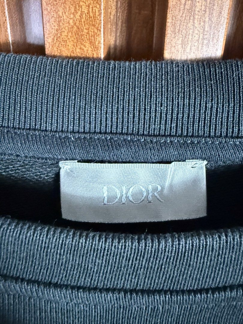 DIOR (Category: Coats, Jackets and Outerwear) located in Iloilo. Submitted by roadthrift.ph (Listing ID 1470325141, Image 3). Description: Dimes:21x25 M Color rate:10/10 Condition:10/10 .