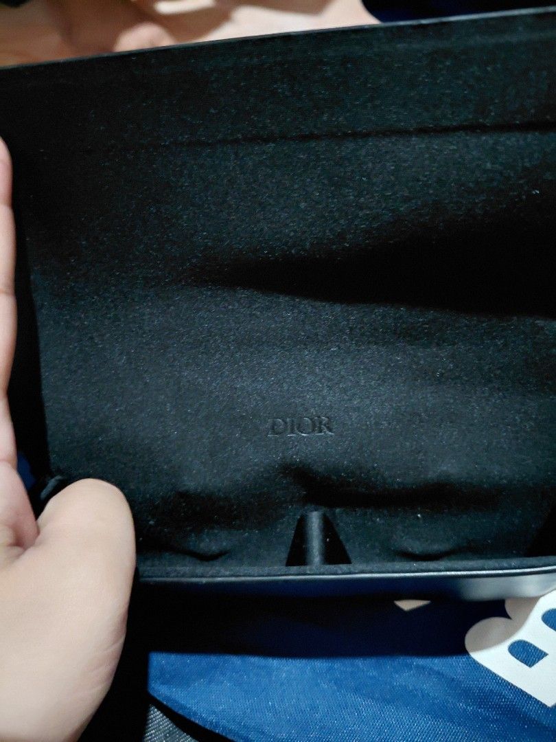 Dior Black Suit A4U Black Sunglasses Case (Category: Purses & Pouches) located in Baguio. Submitted by tabuzomaria1422 (Listing ID 1470313250, Image 2). Description: Dior Black Suit A4U Black Sunglasses Case No Issue Excellent Condition .