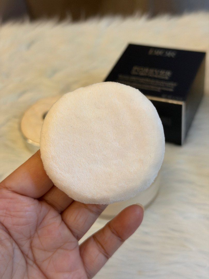 Dior Forever On Set Powder 02 Light (Category: Makeup) located in Cavite. Submitted by ichie.soyangco (Listing ID 1470291498, Image 3). Description: Shade: 02 Light Bought from Dior MOA last october 2026 OG price 3.5k or 3.8k i forgot already Rfs: Shade too dark for me Loc: Gen Trias Cavite.