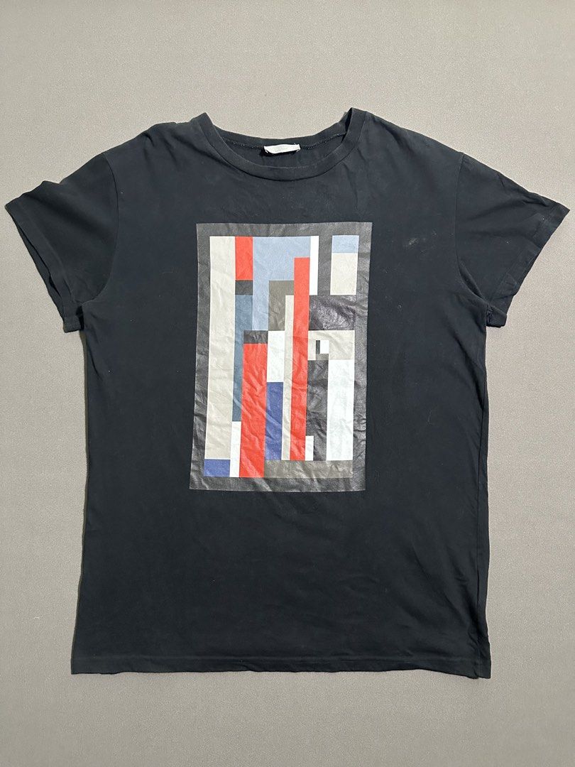 Dior Geometric Pattern Shirt (Category: Luxury Apparel) located in Bacolod City. Submitted by dannnsoy (Listing ID 1470300634, Image 1). Description: Dior Geometric Pattern Shirt •In very good condition •Dimension: 20.5” x 27” •Issue: Signs of usage and needs wash •Price: 1099 only 📍Note: Color may vary to due lighting and camera resolution. .