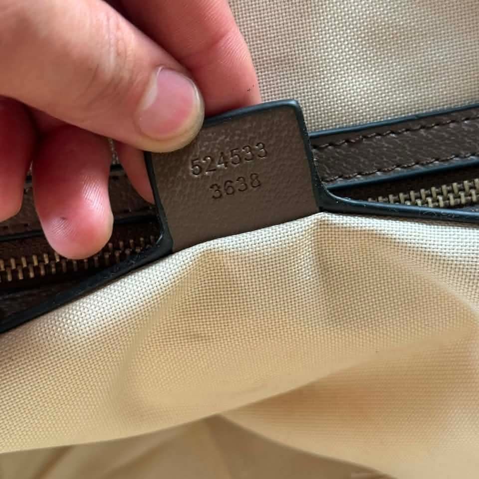 Dior Mesh Tote bag (Category: Luxury Bags & Wallets) located in Manila. Submitted by precy.gracr (Listing ID 1470312898, Image 1). Description: comes with hangtag original gwp.