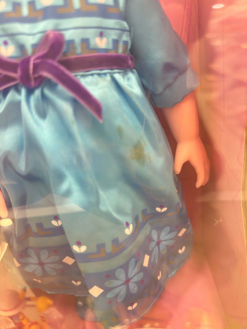 Disney Animator Elsa doll with Olaf plush (Category: Plushies & Soft Toys) located in Davao. Submitted by zoe_1820 (Listing ID 1470292018, Image 2). Description: - Authentic Disney Frozen Anna doll in her signature blue dress with a purple velvet ribbon - Features cute short blonde hair, big blue eyes, and charming freckles - Includes an adorable mini plush Olaf toy - may factory issue sya yung damit nya may stain never been open -sealed.