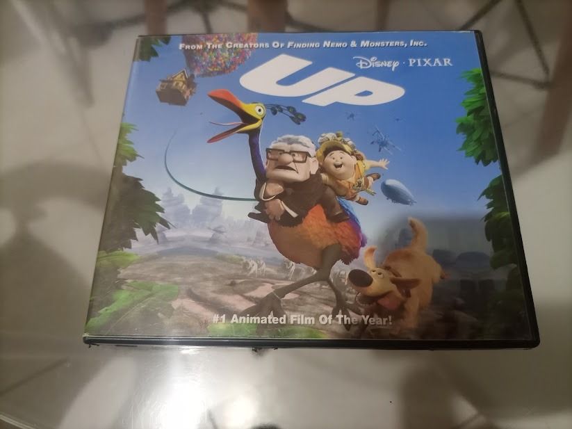 Disney Pixar Up 2-Disc DVD Movie, Hobbies & Lifestyle, Music & Media ...