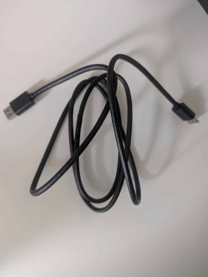 DisplayPort cable 2m, Mobile Phones & Gadgets, Mobile & Gadget ...