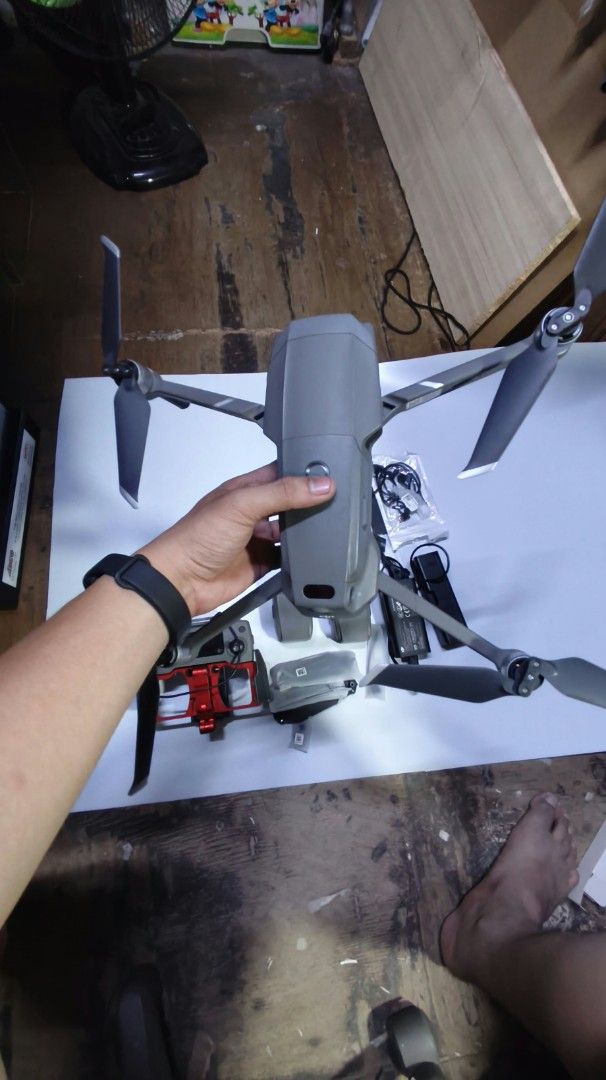 DJI Mavic 2 Pro Drone with Controller and Accessories (Category: Drones) located in Manila. Submitted by franciscoo91672 (Listing ID 1470293065, Image 1). Description: FS DJI Mavic 2 Pro Mint Condition ( Good as Bnew ) 2024 Nabili, since busy sa trabaho yung tito ko hindi nya nagamit, siguro 3 times lang nagamit noong nag travel. Low battery cycle, 10 cycle each batt no bloated. FMC with multiple extra propellers, Cables, Charging Hub, Box tapos 