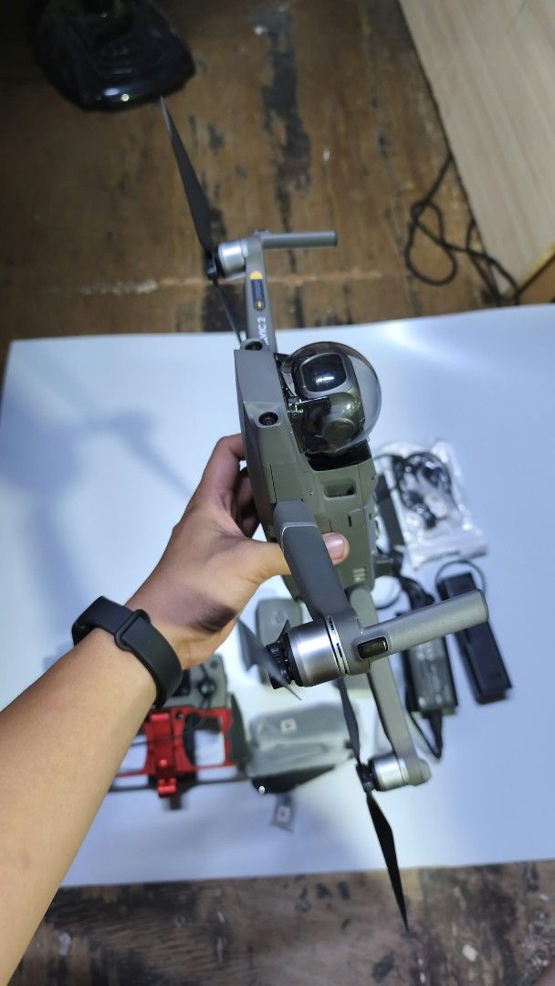 DJI Mavic 2 Pro Drone with Controller and Accessories (Category: Drones) located in Manila. Submitted by franciscoo91672 (Listing ID 1470293065, Image 2). Description: FS DJI Mavic 2 Pro Mint Condition ( Good as Bnew ) 2024 Nabili, since busy sa trabaho yung tito ko hindi nya nagamit, siguro 3 times lang nagamit noong nag travel. Low battery cycle, 10 cycle each batt no bloated. FMC with multiple extra propellers, Cables, Charging Hub, Box tapos 