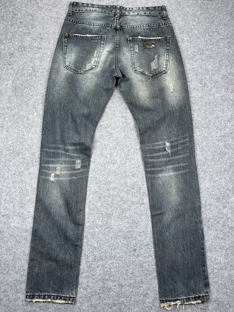 Dolce & Gabbana Distressed Jeans (Category: Jeans) located in Tayabas. Submitted by secondhand.stories.ph (Listing ID 1470218688, Image 2). Description: Dolce & Gabbana Distressed Jeans Excellent Condition 30W | 41L | 6.5 Hem 700 +SF.