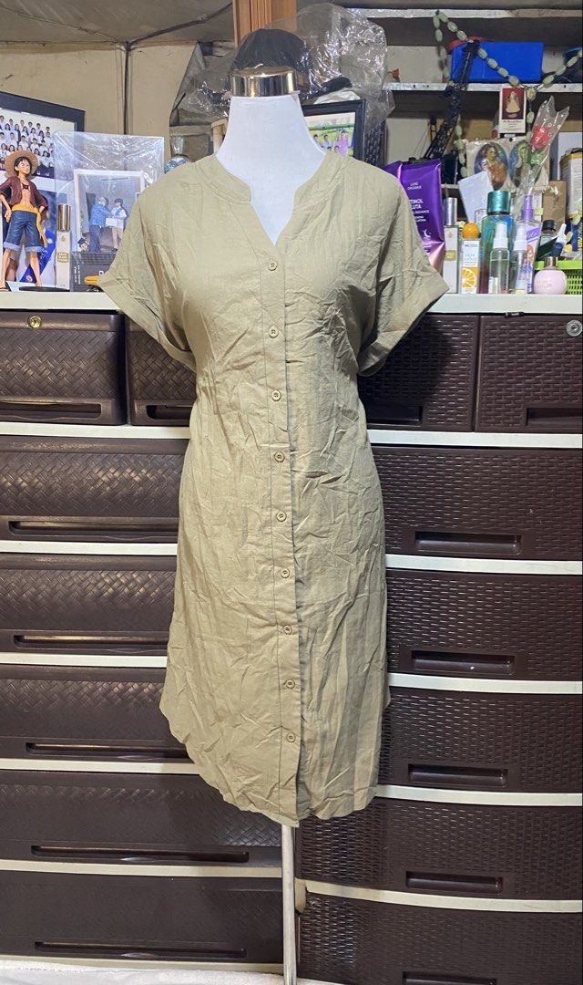 Doll Dress (Category: Dresses) located in Pasig City. Submitted by queensclothing (Listing ID 1470183235, Image 2). Description: Maganda tila kaya hanggang large.