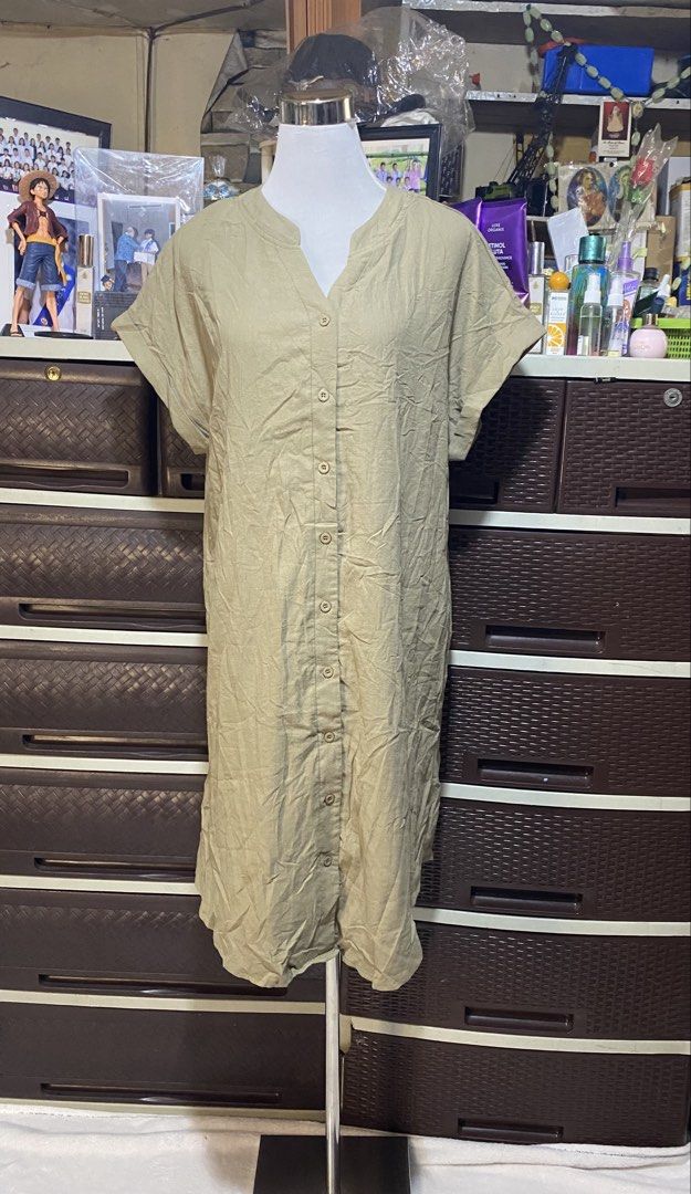 Doll Dress (Category: Dresses) located in Pasig City. Submitted by queensclothing (Listing ID 1470183235, Image 1). Description: Maganda tila kaya hanggang large.