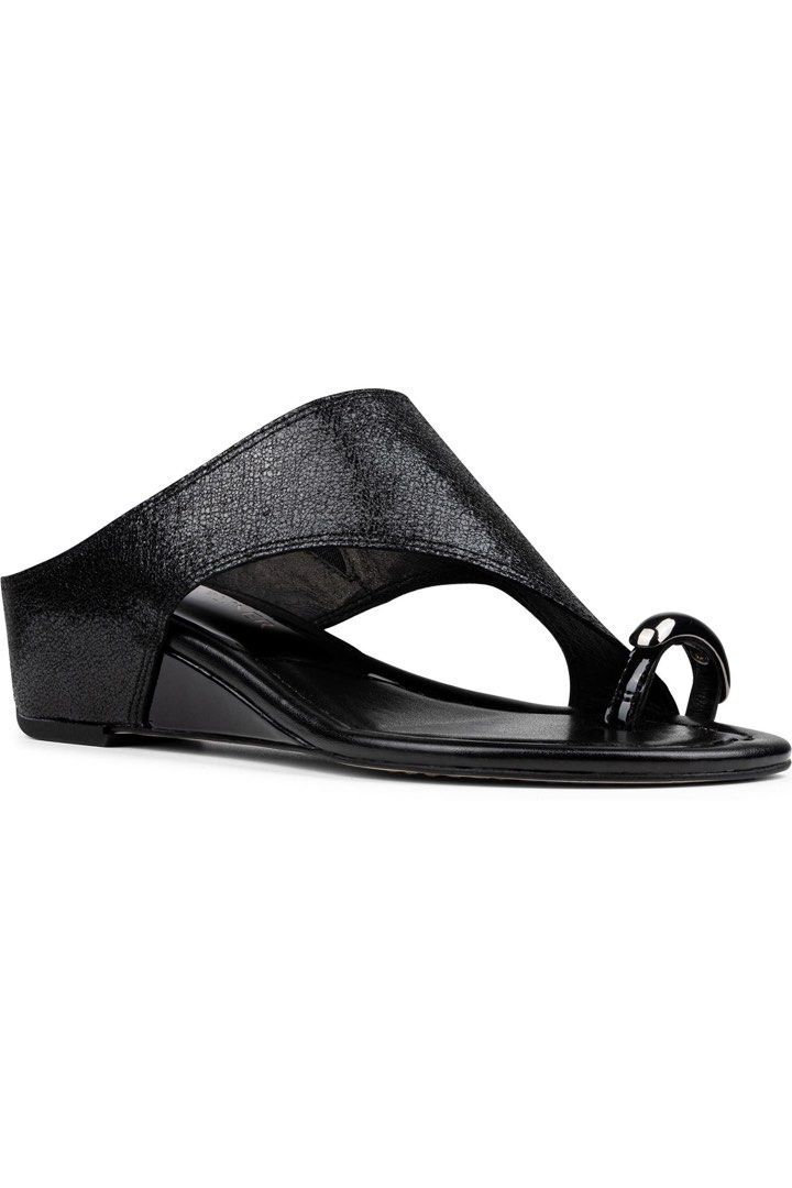 Donald Pliner Vesna Toe Loop Wedge Sandal Black (Category: Wedges) located in Dasmarinas. Submitted by berrylove_preloved (Listing ID 1470277935, Image 3). Description: Official Donald Pliner Chart (via Nordstrom): A standard US 6 is listed as 23 cm. - Brand: Donald Pliner - Style: Vesna wedge sandals - Color: Classic black - Design: Stylish toe loop with comfortable slip-on wedge heel - Condition: Clean with visible branding on insoles - Versati