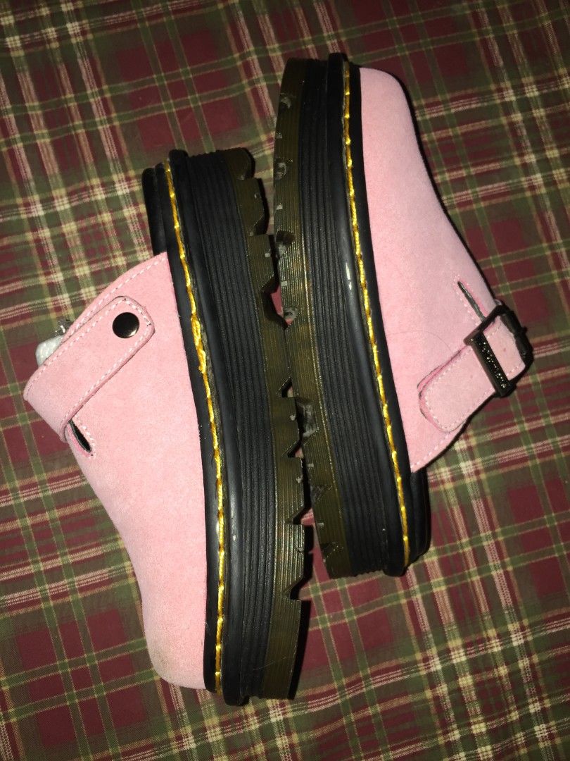 Dr. Martens Pink Zebzag Mules Dupe (Category: Flats & Sandals) located in Marikina City. Submitted by ma.kish4 (Listing ID 1470171660, Image 3). Description: - Dr. Martens Dupe - Size: 36 - Shoe Box NOT included - Has a minor stain (Check 6th slide for reference).