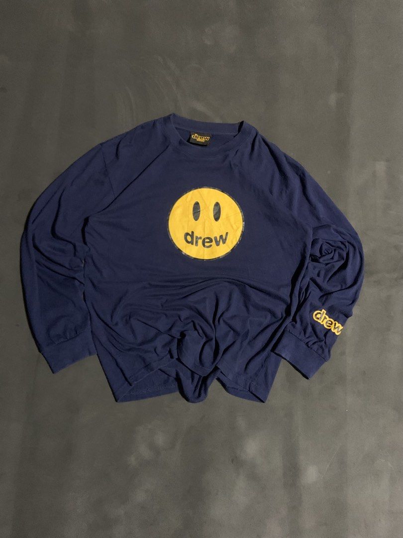 Drew house modern mascot longsleeve Tshirt (Category: Tshirts & Polo Shirts ) located in Prosperidad. Submitted by basicdept07 (Listing ID 1470308885, Image 1). Description: 21 x 27 Good condition Need wash Minimal flaw sa print Makapal tela.