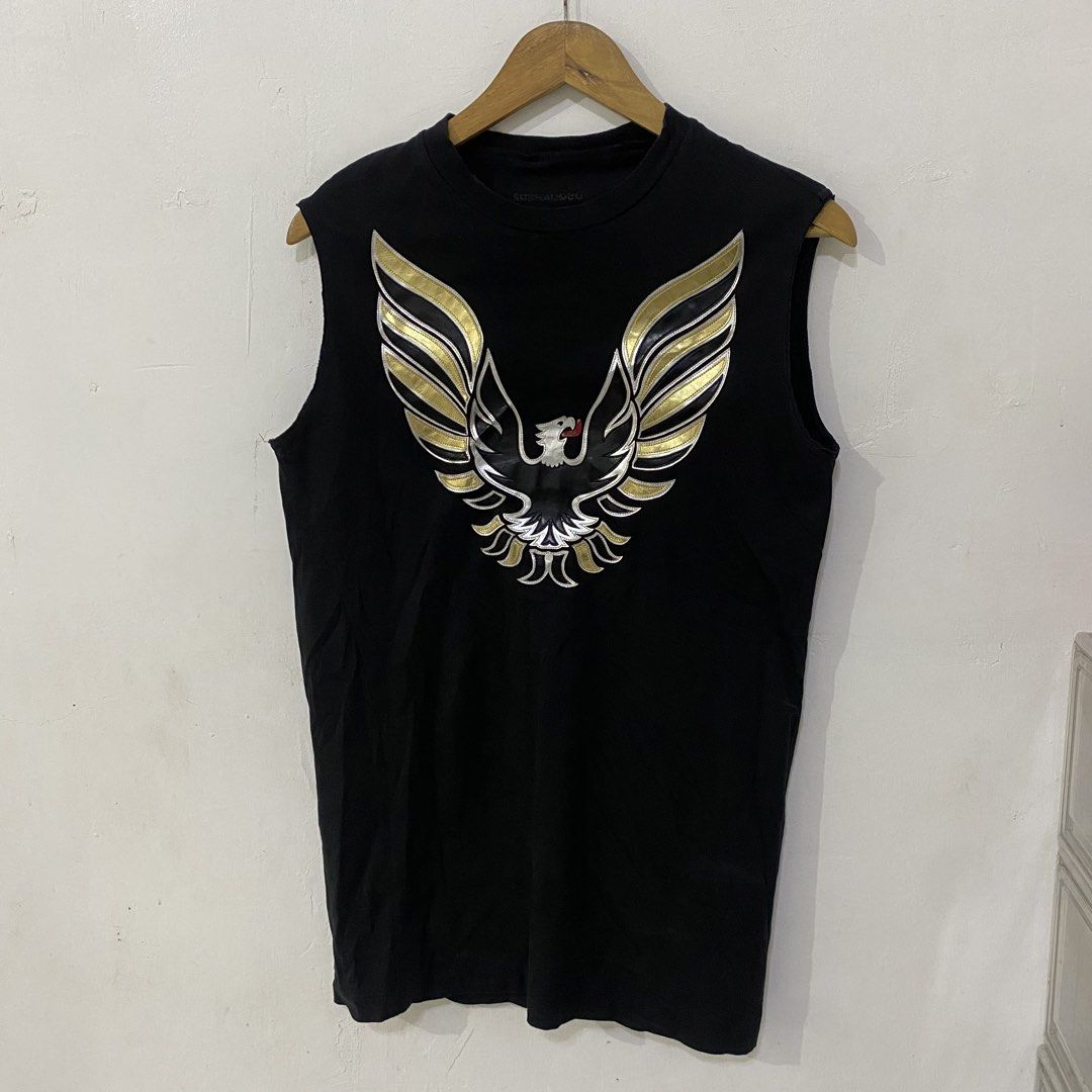 Dsquared 2 Eagle Icon Tank top (Category: Tshirts & Polo Shirts ) located in Las Pinas. Submitted by declutter_thing69 (Listing ID 1470185654, Image 1). Description: Dsquared 2 Eagle Icon Tank top New condition legit width 17 inches length 29 inches shoulder 15 inches.