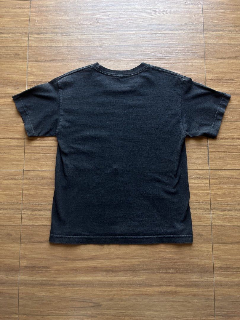 Duck Dynasty Tee (Category: Tshirts & Polo Shirts ) located in Davao. Submitted by spilled.bins (Listing ID 1470274568, Image 2). Description: Duck Dynasty Tee Dated 2012 Width: 17.9in Length: 23in XS/S Measurement Used Fade | Cracks Excellent Condition . Mine: ₱450 +shipping fee on top . Model Reference: Height: 5’5 feet Weight: 68kg.