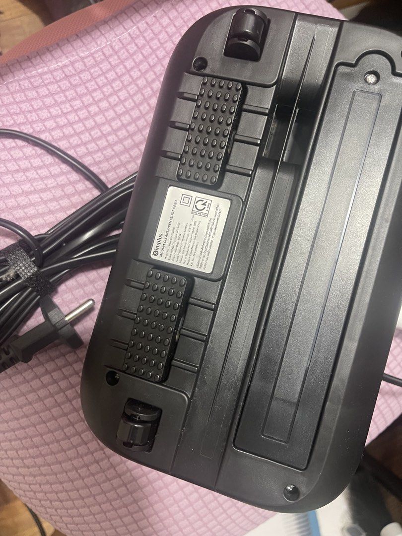 Dust Mite Vacuum (Category: Other Home Decor) located in Makati City. Submitted by loushhh (Listing ID 1470234328, Image 2). Description: .