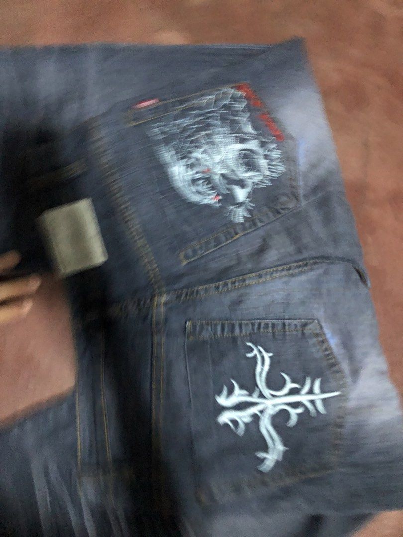 Eagle Swallow 2000s Embroidered Baggy Jeans (Category: Looking For) located in Manila. Submitted by noblecrystal.4d93e9 (Listing ID 1470329509, Image 3). Description: .