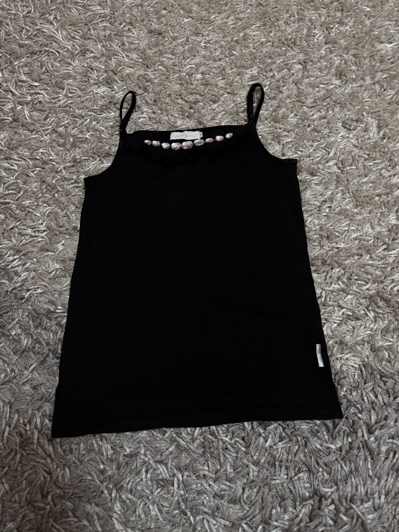 Earth Notebooks Earth Music&Ecology, Women's Fashion, Tops, Sleeveless on Carousell