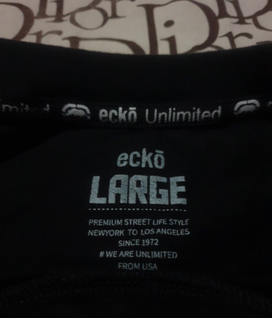 Ecko United wrap around tshirt (Category: Tshirts & Polo Shirts ) located in San Fernando. Submitted by retro.district. (Listing ID 1470346047, Image 3). Description: - Ecko United wrap around design - Size: XL(23x29) - Condition: Excellent - No issue - Color Rate: 9.5/10.