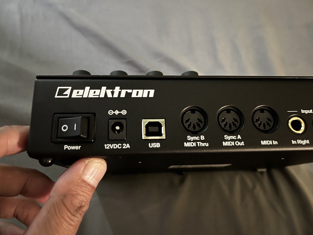 Elektron Syntakt 12 Track Drum Computer & Synthesizer (Category: Musical Instruments) located in Quezon City. Submitted by davesimon.chua (Listing ID 1470239163, Image 3). Description: Elektron Syntakt -Mint condition -Complete with box -Orig PSU -Orig USB cable -BPI / GCash -Grab / Lalamove -willing to meetup anywhere in QC.