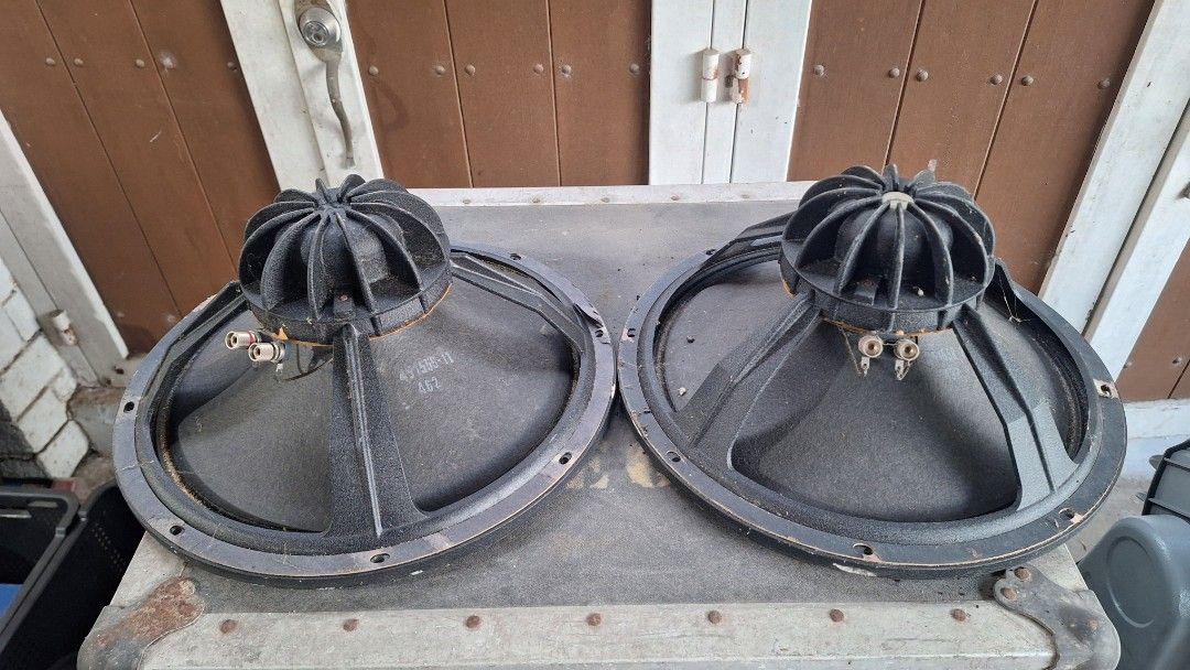 Eminence new 15 Speaker Drivers Pair (Category: Soundbars, Speakers & Amplifiers) located in Angeles City. Submitted by pamdiel003 (Listing ID 1470240866, Image 1). Description: - Pair of vintage 15-inch speaker drivers - Heavy cast frames with distinct magnet cooling fins - Mesh dust caps and convenient spring clip terminals - Part numbers stamped on rear paper cones issue: need recoil 1,000 ea loc: Sunset Valley Mansions Brgy cutcut Angeles cit