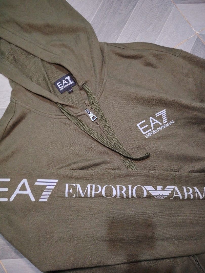 EMPORIO ARMANI EA7 Hoodie (Category: Hoodies) located in Polomolok. Submitted by urfindsph (Listing ID 1470257921, Image 3). Description: EMPORIO ARMANI HOODIE ARMY GREEN❗ Excellent to New Large to XL 22x28.5 No issue Pm sir.