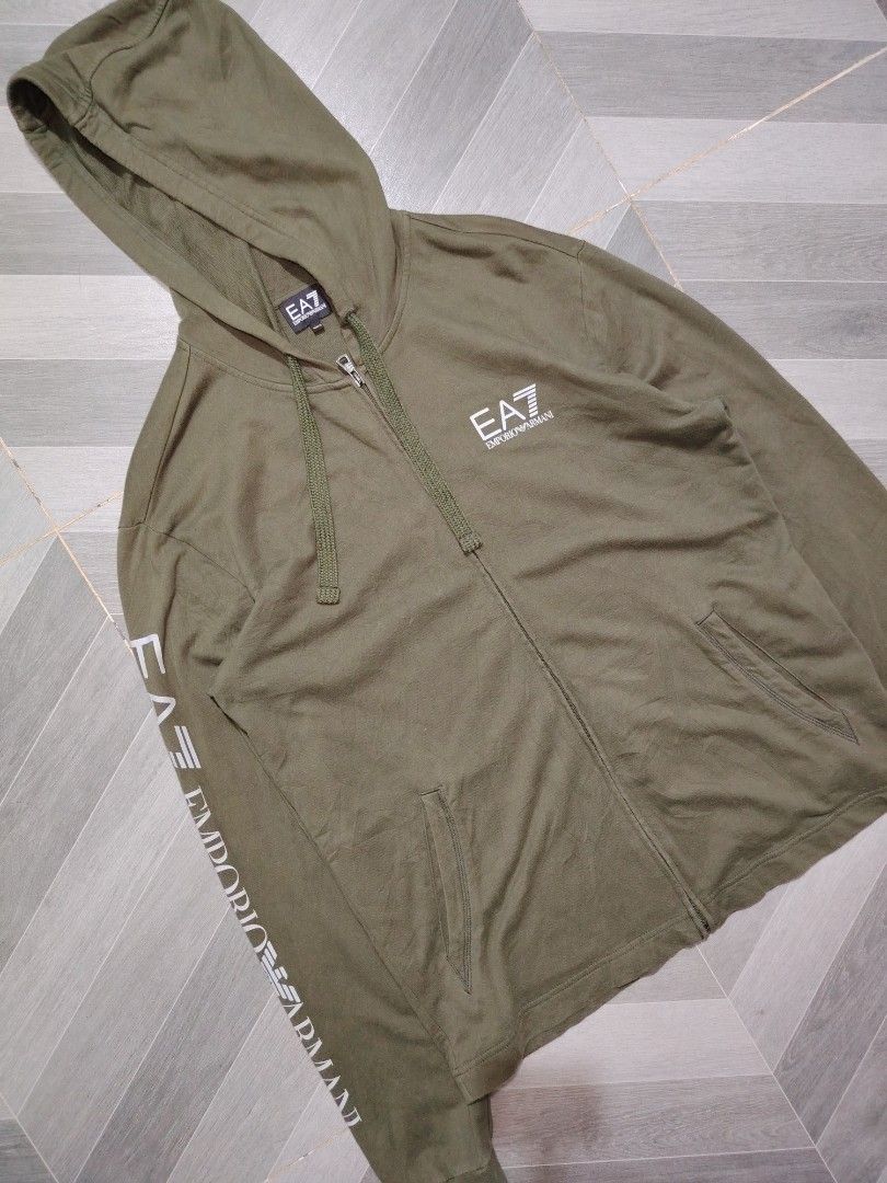 EMPORIO ARMANI EA7 Hoodie (Category: Hoodies) located in Polomolok. Submitted by urfindsph (Listing ID 1470257921, Image 2). Description: EMPORIO ARMANI HOODIE ARMY GREEN❗ Excellent to New Large to XL 22x28.5 No issue Pm sir.