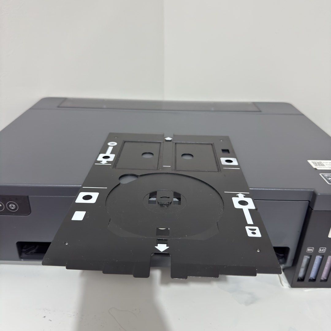 Epson EcoTank L18050 A3 Printer Single Function NO ISSUE INKRITE PIGMENT INK (Category: Printers, Scanners & Copiers) located in Mandaluyong City. Submitted by unnamed1234 (Listing ID 1470286403, Image 3). Description: For sale: Epson L18050 A3 Printing Single Function 6 Colors INKRITE PIGMENT INK Includes: Unit Cables NO BOX NA PO NO ISSUE. Benebenta lang kasi close shop na. wala ng pagkakagamitan RFS: close shop na po. wala ng pagkakakgamitan P