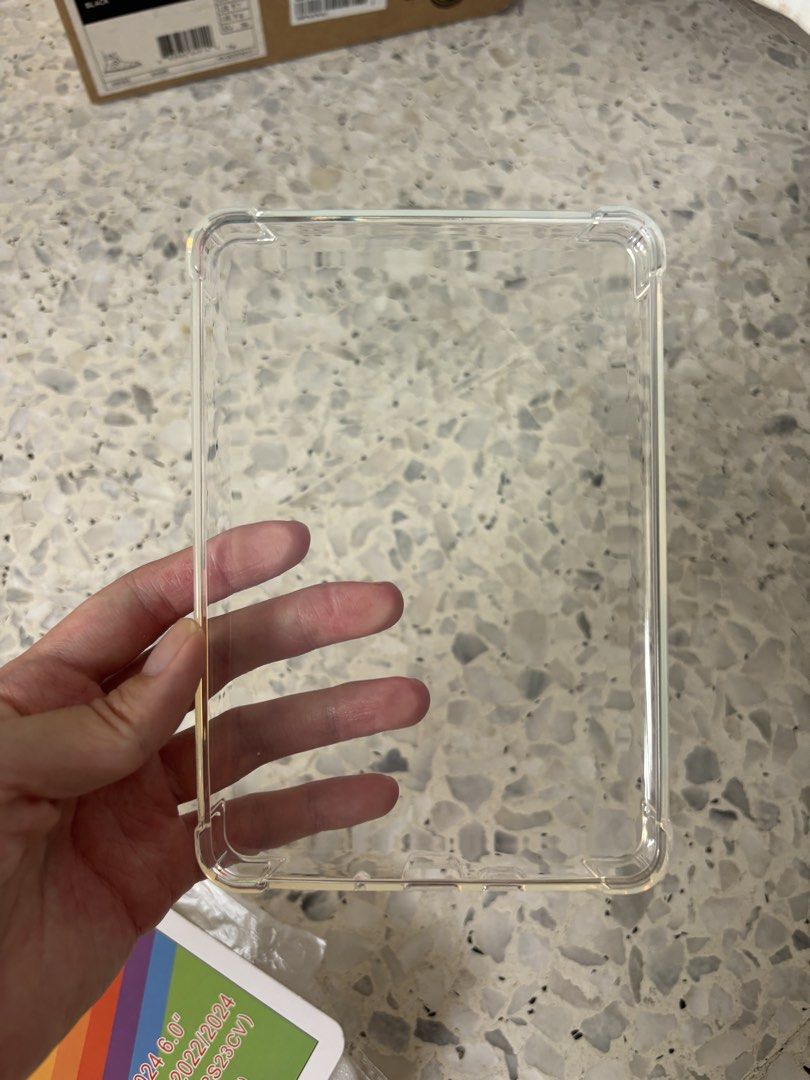 E-reader KD case (Category: Cases & Sleeves) located in Singapore. Submitted by v.nying (Listing ID 1470185122, Image 1). Description: online seller sent me the wrong model .