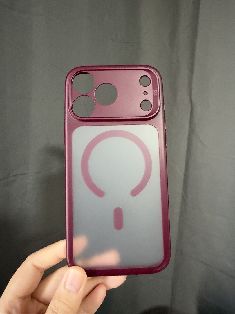 ESR Case iPhone 18 Pro Max BRAND NEW (Category: Cases & Sleeves) located in Cavite. Submitted by cha____r (Listing ID 1470177772, Image 2). Description: Brand new ESR case for iPhone 18 Pro Max Mostly out of stock in Beyond the Box stores Ordered via ESR website (with proof of purchase) Tried on my phone but never used Rfs: realized i’m sticking to my clear case ☺️ Description from website: iPhone 18 Pro Max Classic Hybrid Magnetic Case with Came