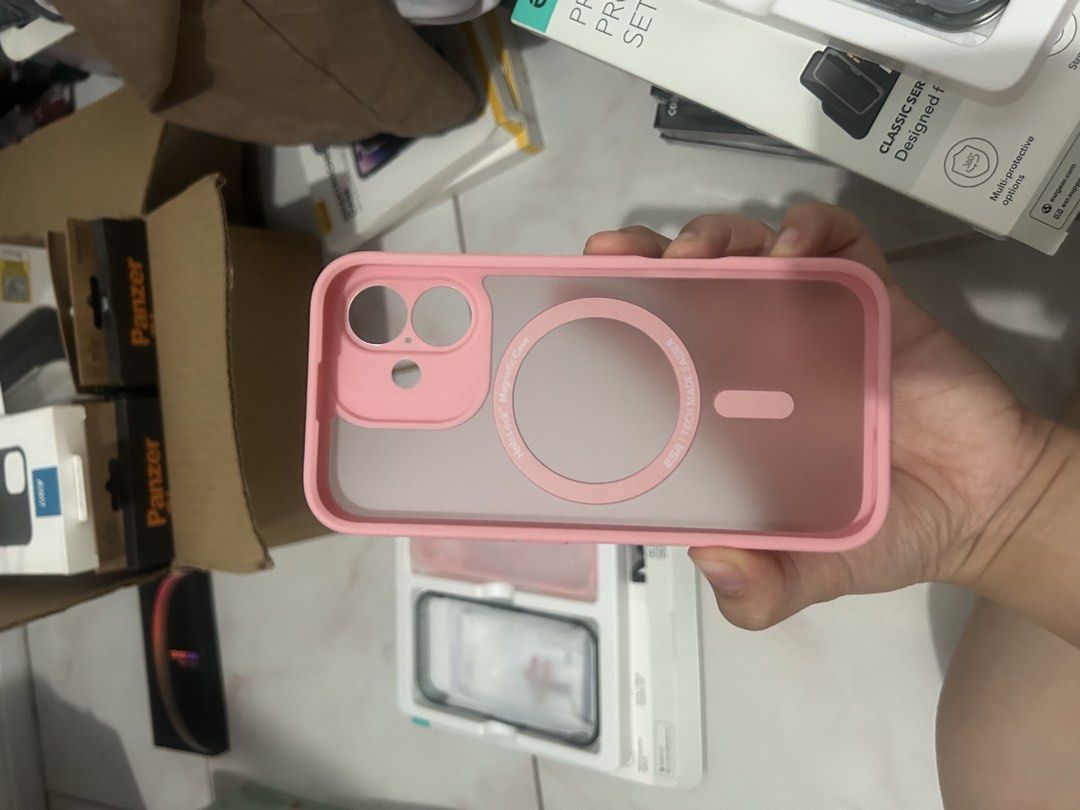 ESR Iphone 16 base case with screen protector and easy-press button (magsafe) (Category: Cases & Sleeves) located in Paranaque City. Submitted by fielasanik-anik (Listing ID 1470344457, Image 3). Description: ESR Iphone 16 case with screen protector and easy-press button (magsafe) - original and brandnew - With screen protector application guide - With care card (with qr that redirects to website) Mod: gcash,maya,gotyme,bpi Delivery: lalamove, gr
