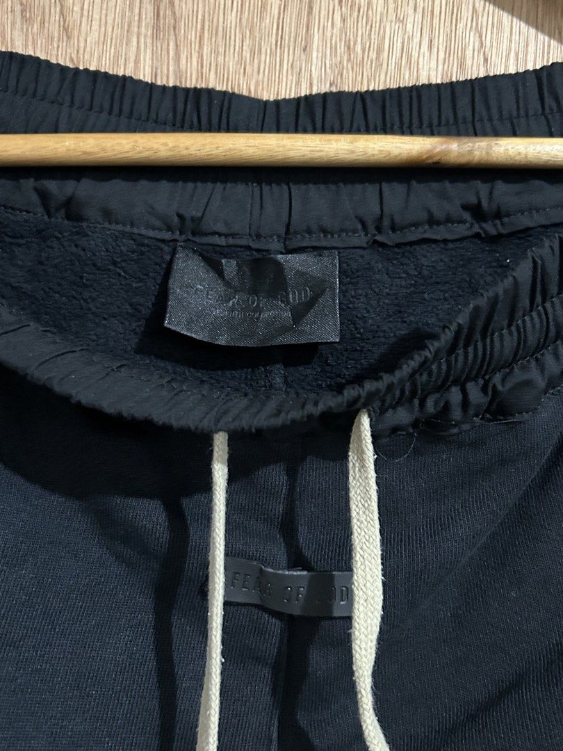 ESSENTIAL FEAR PF GOD (Category: Shorts) located in Allen. Submitted by thriftli.a1d574 (Listing ID 1470169706, Image 2). Description: .