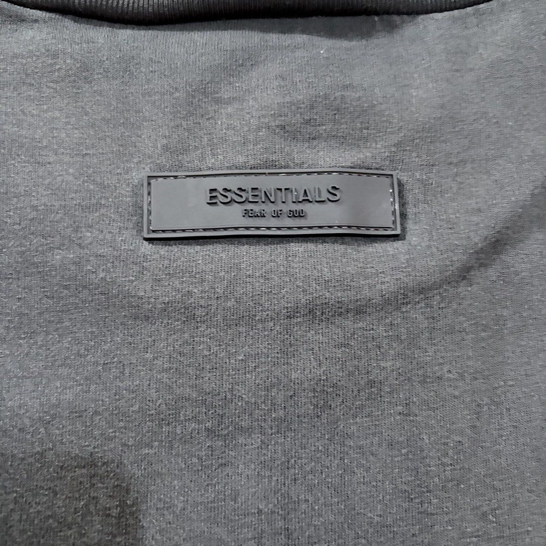 Essentials Shirt (Category: Tshirts & Polo Shirts ) located in Angeles City. Submitted by nazz19 (Listing ID 1470338844, Image 3). Description: COLOR MAY VARY DUE TO LIGHTING Width:23 Length:28 NEED WASH ONLY ISSUE:minimal fade.