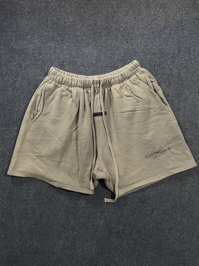 Essentials short (Category: Luxury Apparel) located in Cagayan de Oro. Submitted by mrs.dani (Listing ID 1470279366, Image 1). Description: Excellent condition No issue Dm for more details .