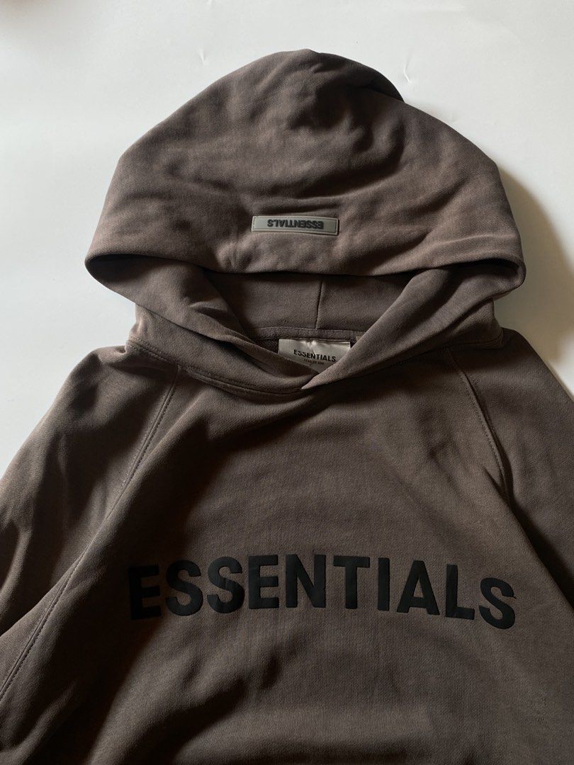 Fear Of God Essentials Pullover Brown Hoodie (Category: Coats, Jackets and Outerwear) located in Manila. Submitted by finofindthisart (Listing ID 1470254043, Image 3). Description: Length 26 Width 23 Measured it by inches Issue: N/A This is a pre-loved/thrifted items and may show minor signs of issue due to its vintage nature. Kindly manage expectations. No refunds or exchanges will be accepted. 📍Pasay City DM for inquiries..