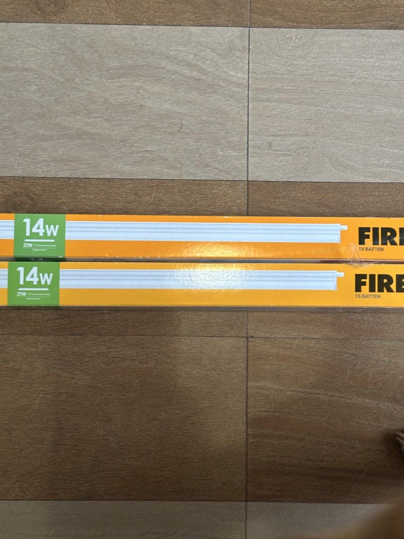 Firefly T5 LED Lamp - 14w - Cool White (Category: Lighting) located in Manila. Submitted by fuzzyeyebrows (Listing ID 1470244680, Image 2). Description: Condition: Brand new This is the cool white color (4000K) Please note that this is not warm white, not daylight. Tried to fit both lamps for my room’s cove lighting, size is too long. Returned the lamps to the box immediately. Price: 290/pc. / 580 for both .